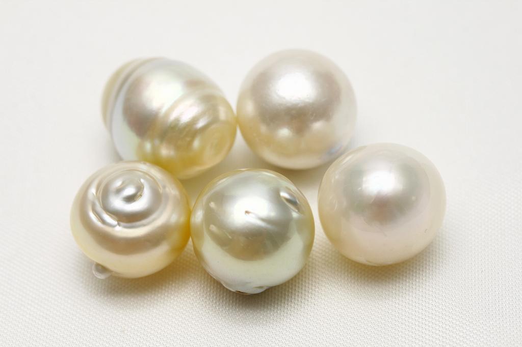 南洋白蝶真珠パールルース 5ピースセット 12mm マルチカラー – eiho pearl
