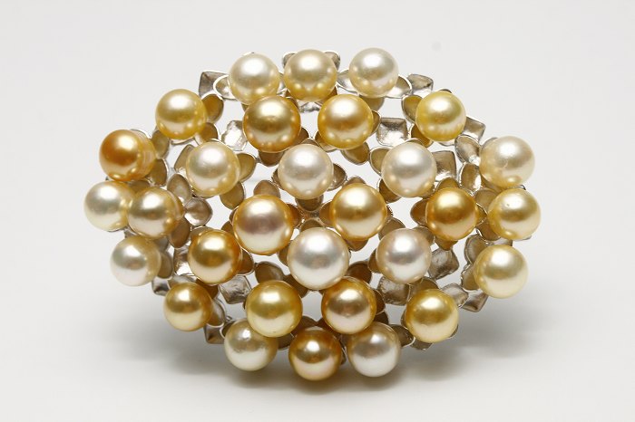 ネット販促品 黒蝶貝真珠（ブラックパール）925 SILVER 銀製と南洋真珠 