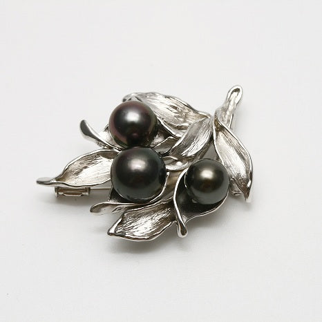 Broach – eiho pearl