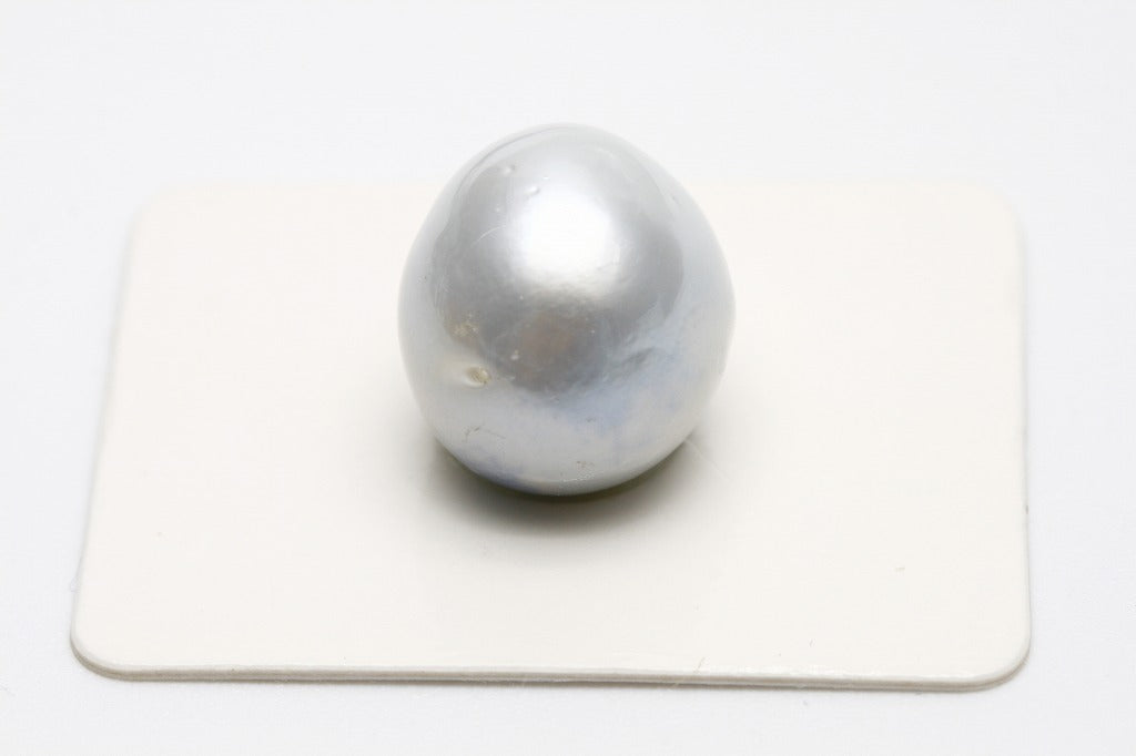 南洋白蝶真珠パールルース　15×13mm　シルバーグレーカラー