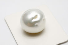 画像をギャラリービューアに読み込む, 南洋白蝶真珠パールルース　16×15mm　ホワイトカラー
